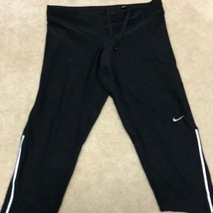 Nike dry fit cropped legging